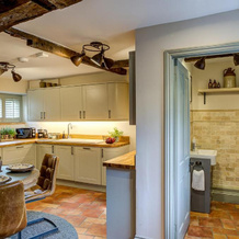 Two linked cottages sleeps 10 Cotswold town centre, Fairford — photo 4