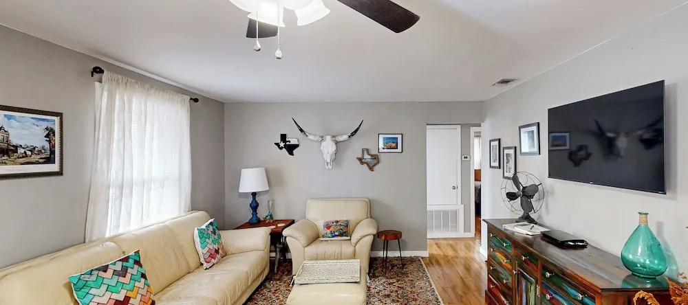 Play Room, Patio & Fire Pit! Cozy Kerrville Home, 克尔维尔 — 照片 1
