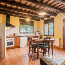 Lovely Apartment In Girona With Swimming Pool, Парлава — фото 3