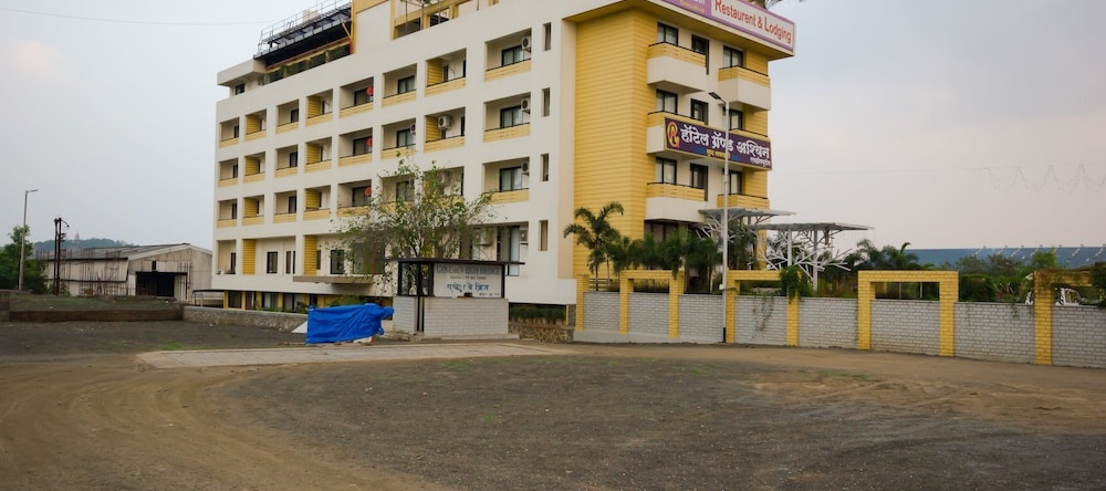 Hotel Grand Ashwin Executive, Wadivahre — photo 1
