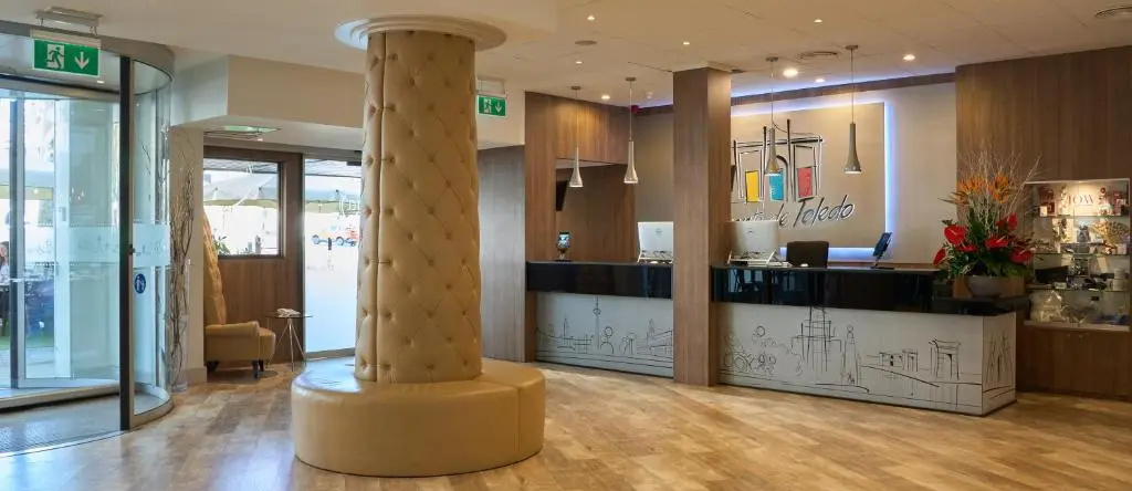 Hotel Puerta de Toledo, 马德里 — 照片 1