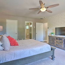 Hot Tub & Spacious Yard: Chino Valley Home!, Чайно-Вэлли — фото 4