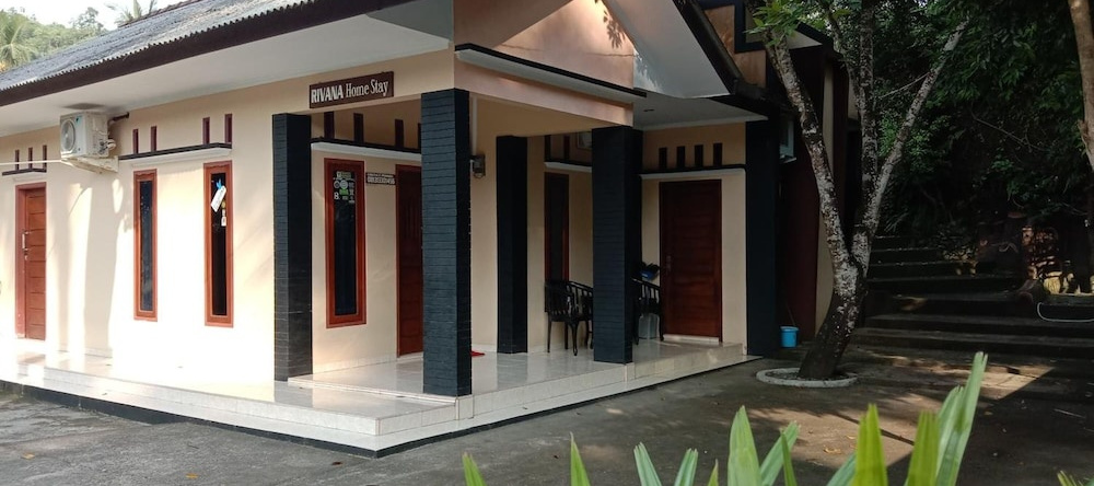 Rivana Hotel, 巴图卡拉斯 — 照片 1