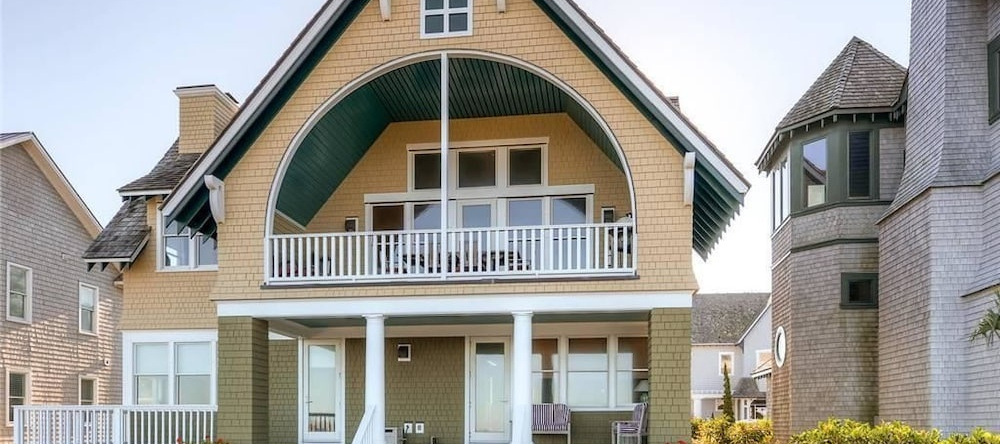 Twin Peaks 3 Bedroom Holiday Home By Bald Head Island, Bald Head Island — photo 1