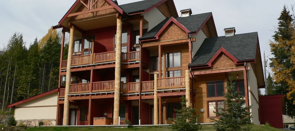 Red Mountain Village Condos, 罗斯兰 — 照片 1