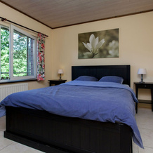 Modern Chalet in Sougne-remouchamps Near Forest, 伊瓦伊 — 照片 3