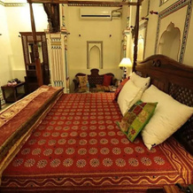 Radhika Haveli Hotel, 曼达瓦 — 照片 4