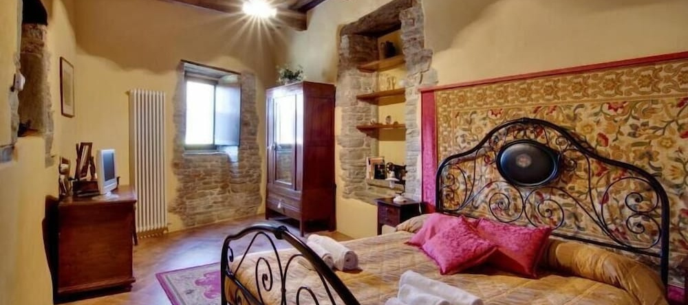 Albergo Castello, San Leo — photo 1