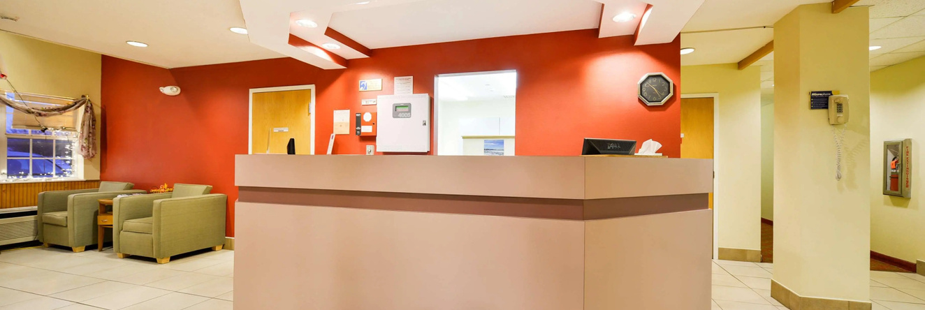 Americas Best Value Inn East Syracuse, Ист-Сиракьюс — фото 1