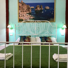 B&B Teodora, Гранити — фото 3