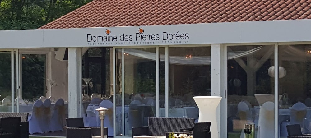 Gîte du Domaine des Pierres Dorées, 泰尔南 — 照片 1