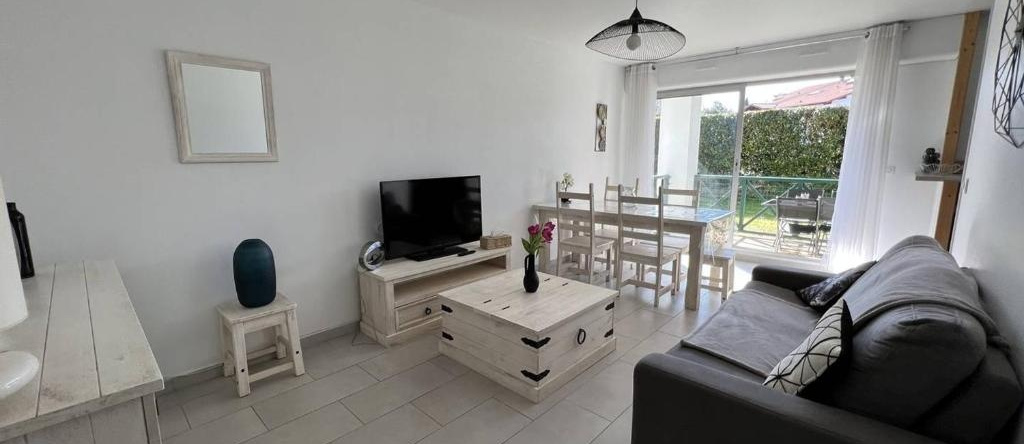 Appartement Cambo-Les-Bains, 2 Pièces, 3 Personnes - Fr-1-495-6, Камбо-ле-Бэн — фото 1
