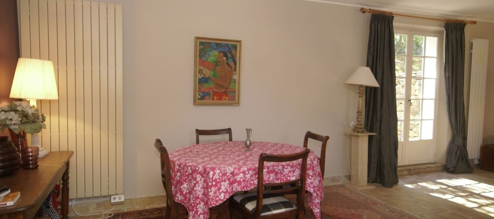 Modern Villa in Lorgues with Private Pool, 洛尔格 — 照片 1