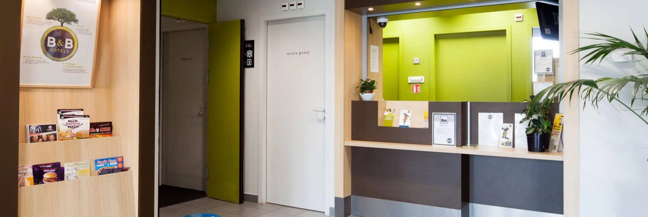 B&B HOTEL Lieusaint Carré Sénart, 利厄森 — 照片 1