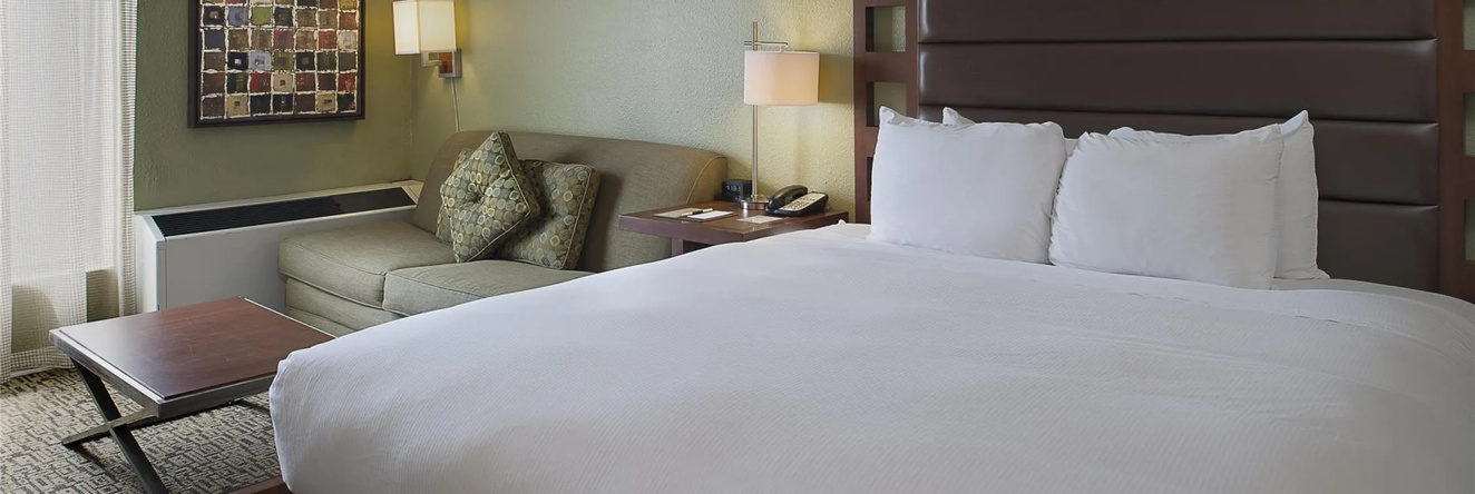 DoubleTree by Hilton Collinsville - St. Louis, Collinsville — photo 1