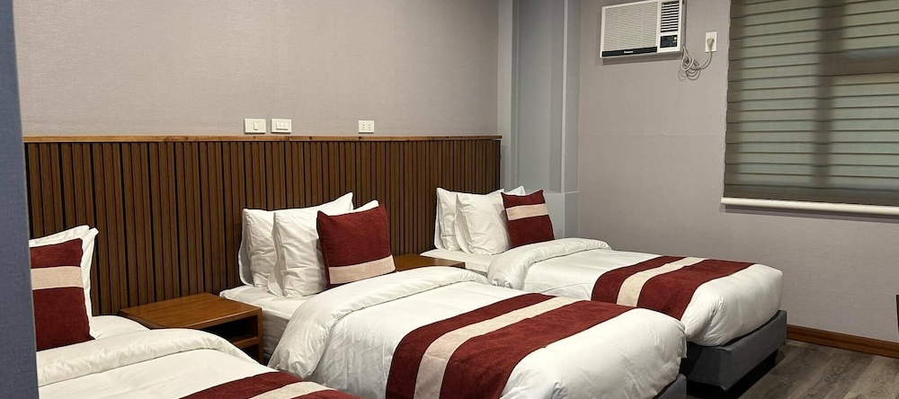 Kekehyu Business Hotel, Валенсия — фото 1