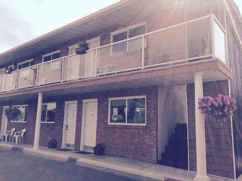 Traveler's Inn, 凯诺拉 — 照片 1