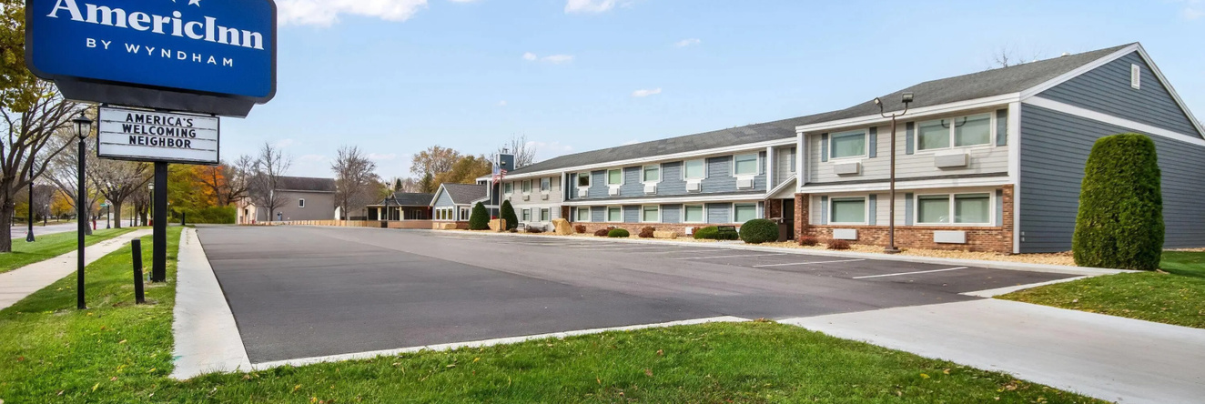 AmericInn by Wyndham St. Peter, Saint Peter — photo 1