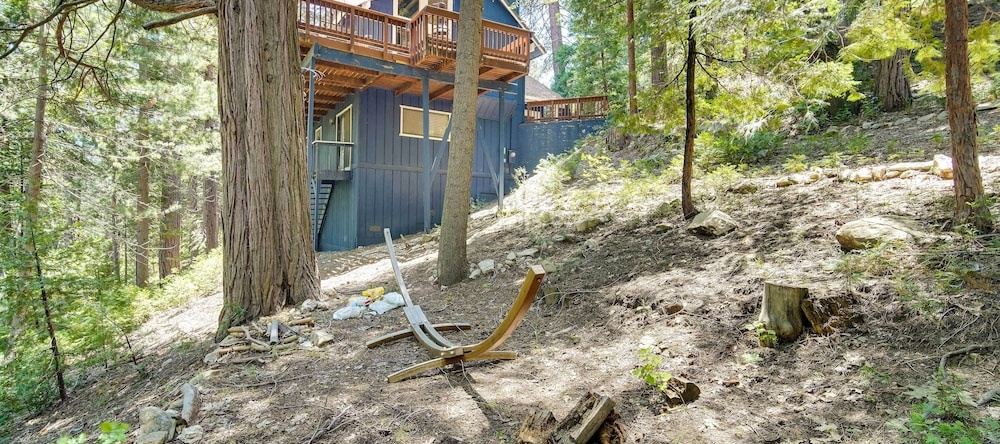 Twin Peaks Cabin < 4 Mi to Lake Arrowhead!, 蓝杰 — 照片 1