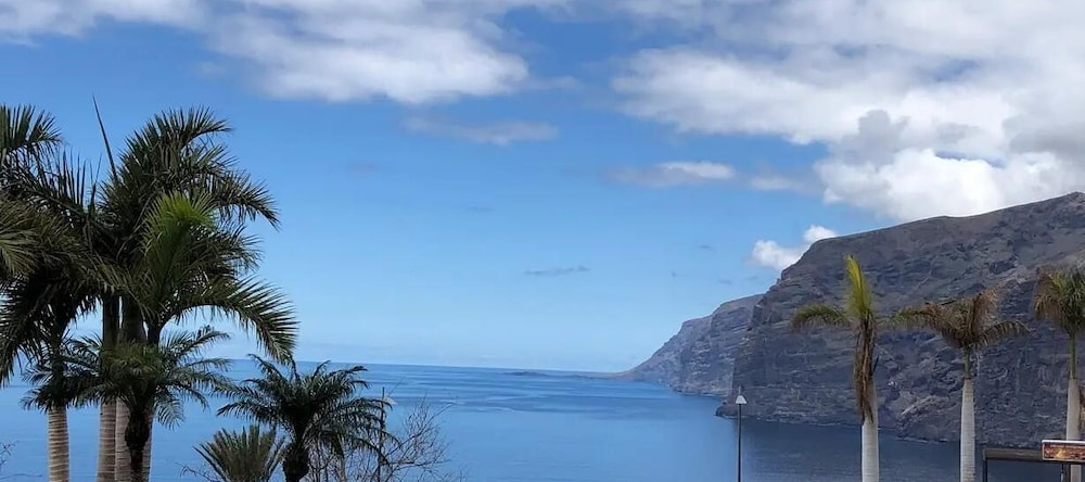 Villas Los Gigantes by EstrelladelNorte, Santiago del Teide — photo 1