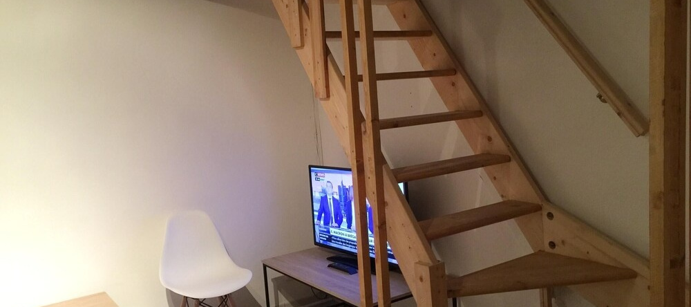 Apartment With one Bedroom in Monteux, With Wonderful City View and Wifi, 蒙托 — 照片 1