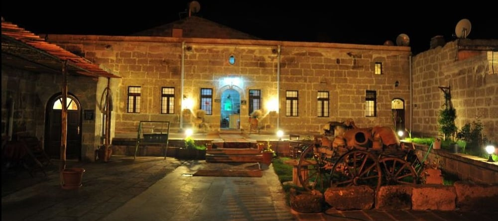 Osmanoglu Hotel, 古泽尔尤尔特 — 照片 1