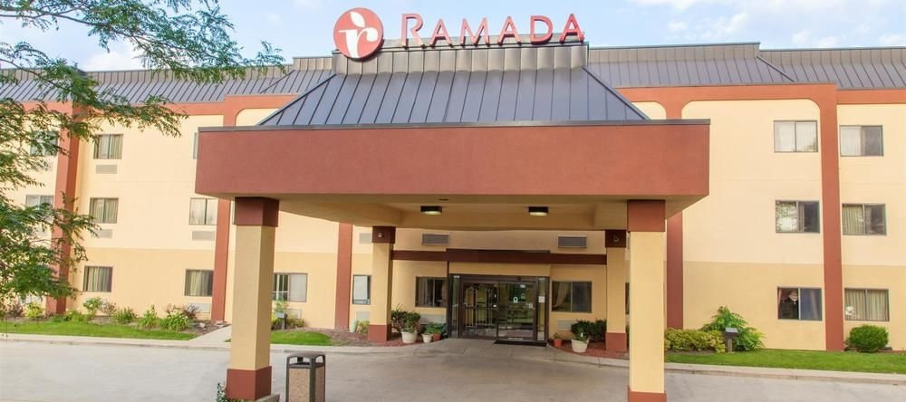 Ramada Bolingbrook, Болингбрук — фото 1