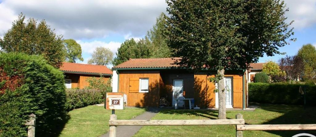 Gîte Usson-en-Forez, 3 pièces, 4 personnes - FR-1-496-163, 于松昂福雷 — 照片 1