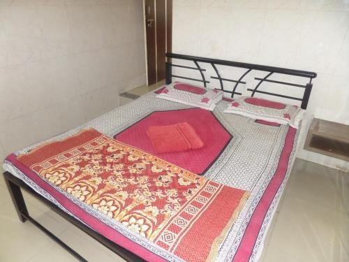 Hotel Sugam Lodging, Karad — photo 1