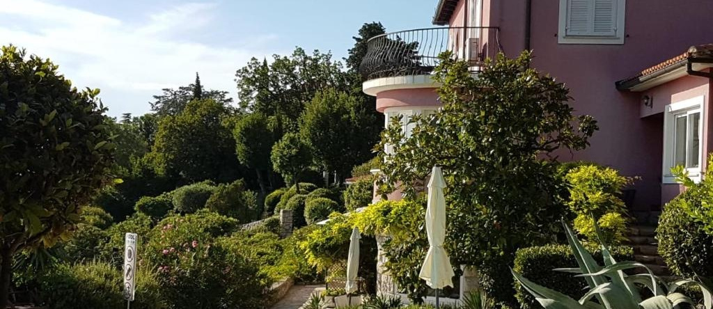 Apartments Villa Dora, 克拉列维察 — 照片 1