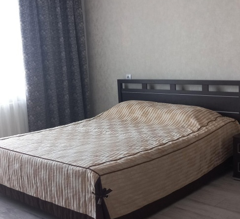 Apartamenty na Zhukova 14, 马格尼托哥尔斯克 — 照片 1