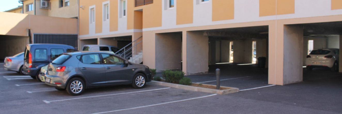 Suite Home Apt en Luberon, 阿普特 — 照片 1