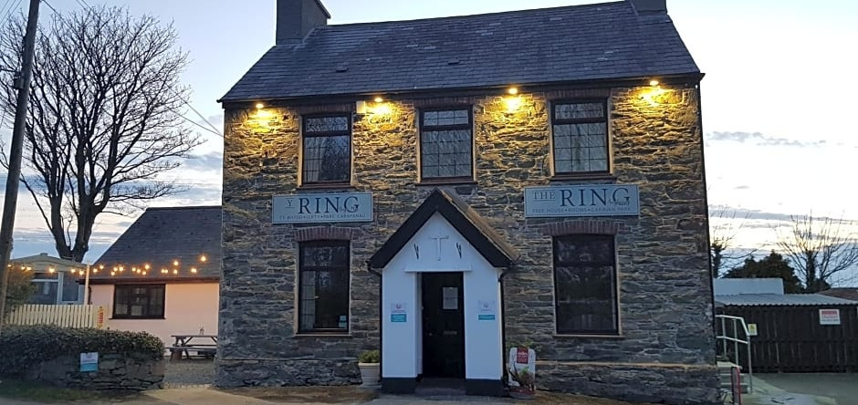Ensuite Bed And Breakfast Rooms At The Ring Pub, 罗兹戈奇 — 照片 1