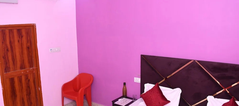 Dev In & Homestay, Файзабад — фото 1