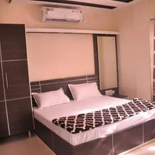 Nagpal Hotel, 苏拉特加尔 — 照片 4