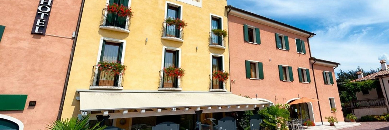Wine Hotel San Giacomo Activity & Wellness, 帕代尔诺德尔格拉帕 — 照片 1