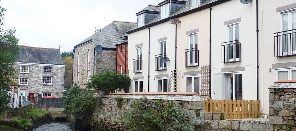 5 Summercourt, Penryn — photo 1