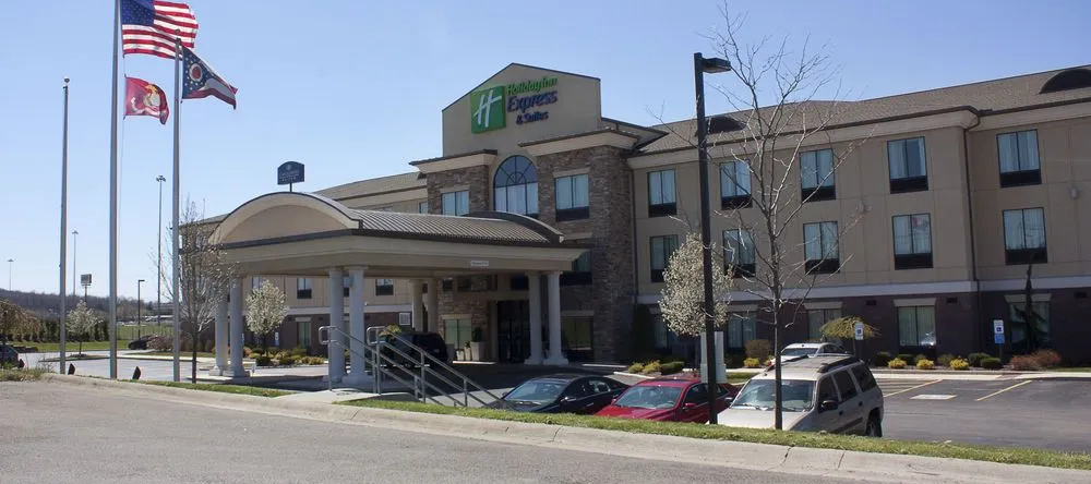 Holiday Inn Express Hotel & Suites Youngstown W - I-80 Niles Area, Остинтаун — фото 1