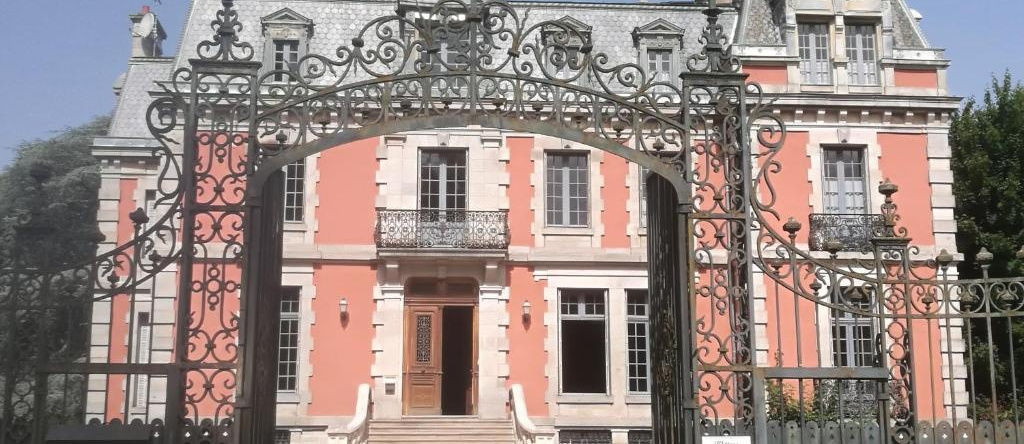 Château Sallandrouze, 欧比松 — 照片 1