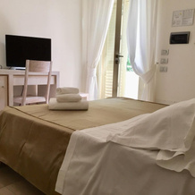Hotel Alta la Vista, 卡斯塔涅托卡杜奇 — 照片 4