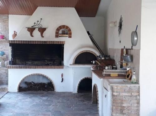 Villa Corina near the Airport, 萨罗尼科斯 — 照片 1