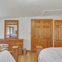 Charming Country 4br Retreat With Riverfront Views 4 Bedroom Cabin, Chama — photo 5