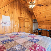 Bear Hideaway Cozy 3BR Cabin, Williamsburg — photo 3