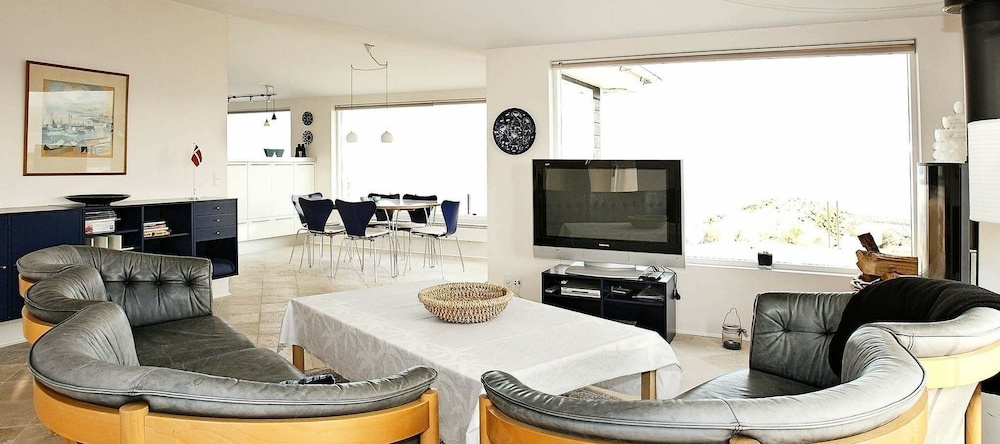 Peaceful Holiday Home In Lemvig Near The Sea, Лемвиг — фото 1