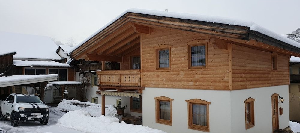 Tiroler Chalet Oetztal, 佐特兰德 — 照片 1