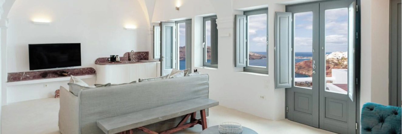 Ikies Santorini, Oia — photo 1