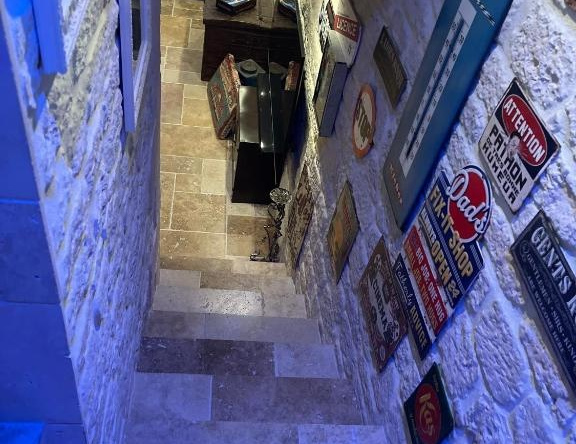 Chambre d h¿tes ind¿ndante Jacuzzi Cave Bar SUITE 785, 蒙托邦 — 照片 1
