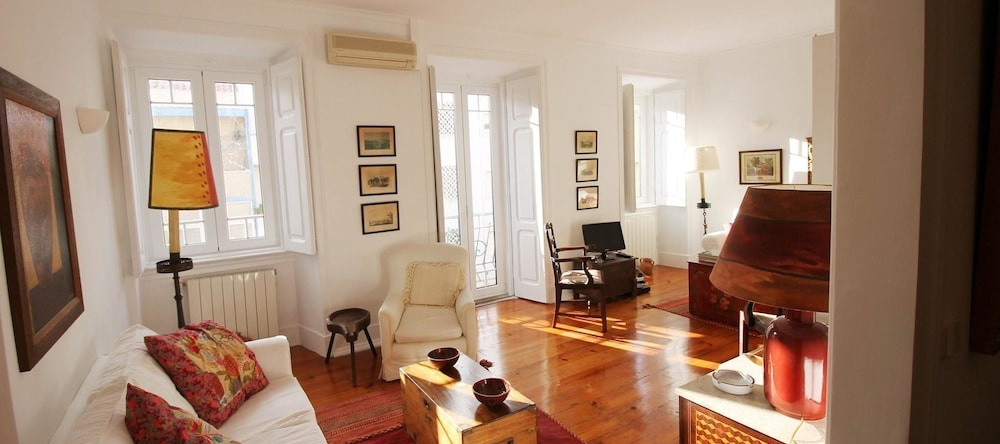 House With 3 Bedrooms in Algés, With Wifi - 1 km From the Beach, Algés — photo 1