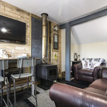 Holey Moley Lodge - 2 Bedroom, Amroth — photo 2