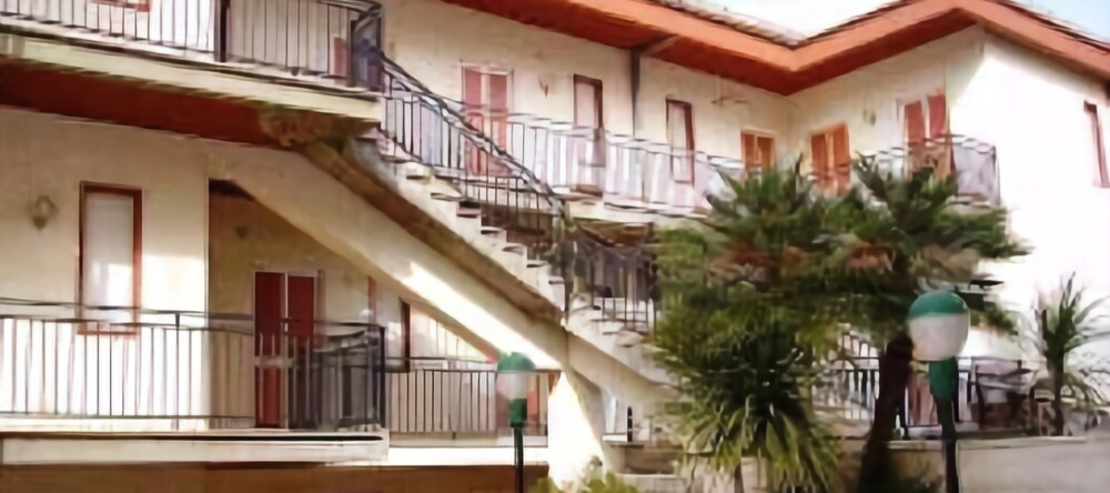 Hotel Collina del Faro S. R. L., 卡尼卡蒂 — 照片 1